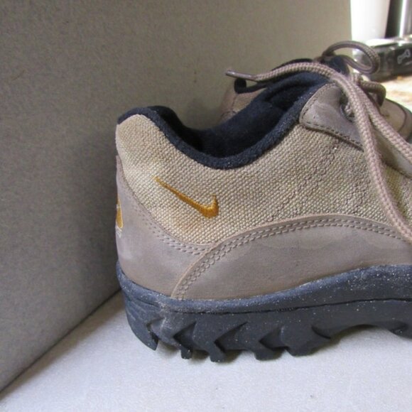 Adidas ACG Women's Size 10 Running Shoes.  Tan. - Picture 4 of 5